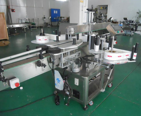 1 台の側面の自動分類機械プラスチック Botlle のステッカー ディスペンサー機械
