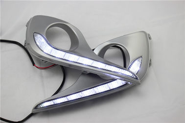 トヨタの高地居住者 DRL LED の昼間の連続したライト、車の台湾 LED の破片の drl ライト