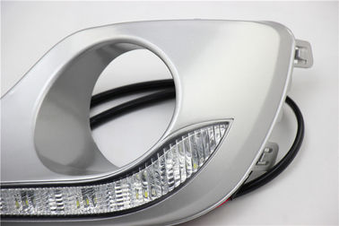 トヨタの高地居住者 DRL LED の昼間の連続したライト、車の台湾 LED の破片の drl ライト