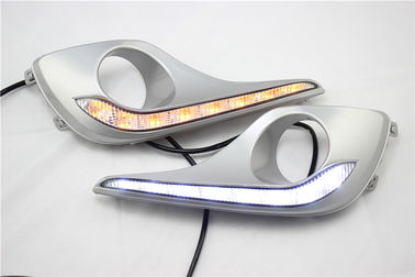 トヨタの高地居住者 DRL LED の昼間の連続したライト、車の台湾 LED の破片の drl ライト
